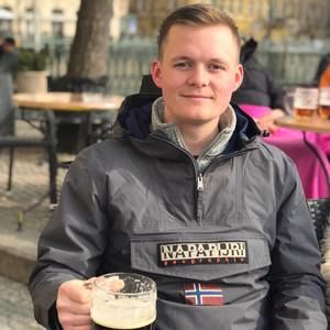 Meet your Posher, Hunter